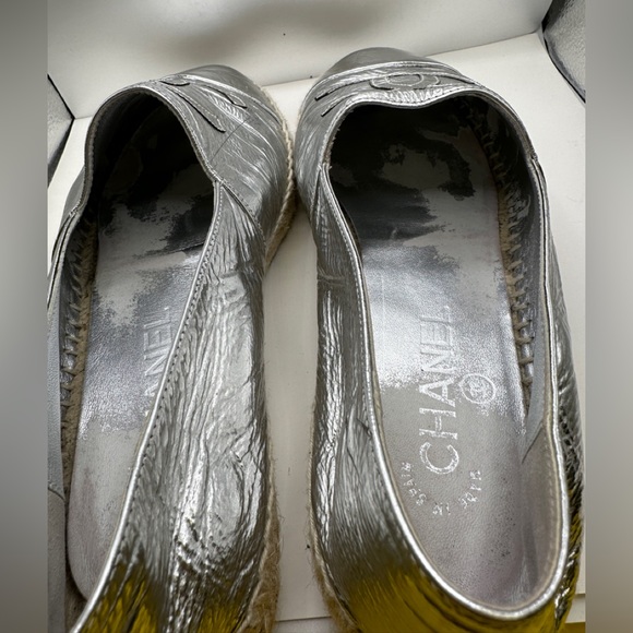 2019 Interlocking CC Logo Espadrilles - Picture 7 of 8